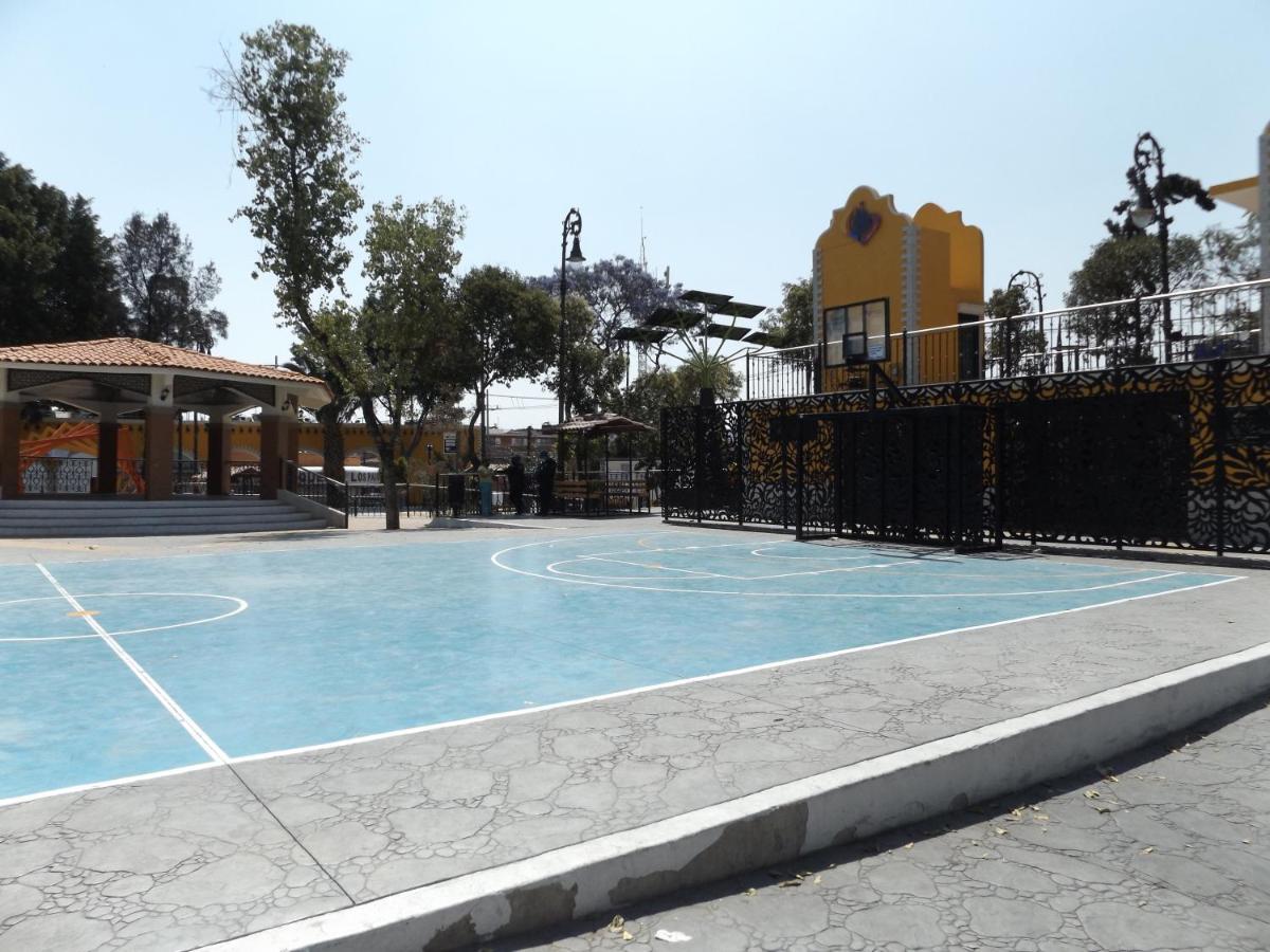 Tokali Hospedaje A 4 Min Del Aeropuerto Mexiko-Stadt Exterior foto